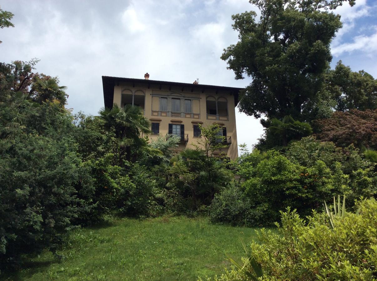 Hotel Villa Della Quercia Verbania Exterior foto